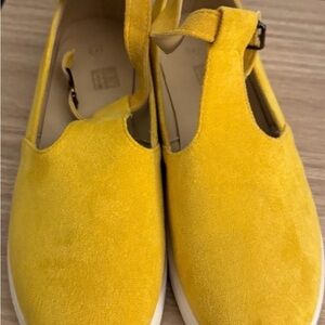 Mustard Yellow Mary Jane Flats US 10 EU 41 Faux Suede Buckle Strap